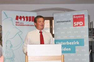 Uli Grötsch während seiner Begrüßung